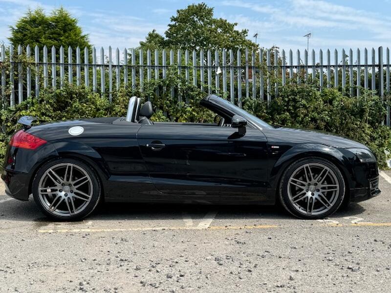 AUDI TT