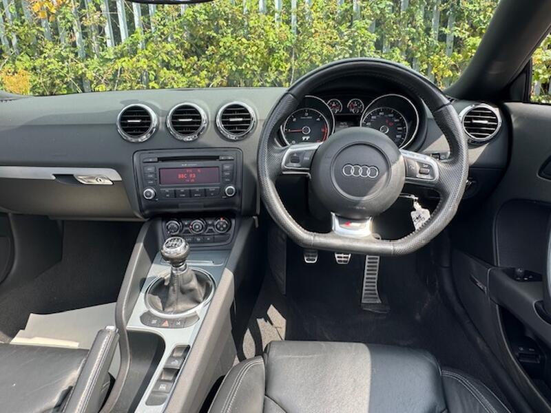 AUDI TT