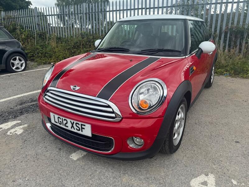 MINI HATCH