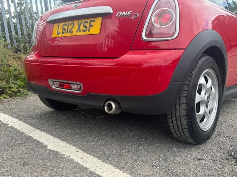 MINI HATCH