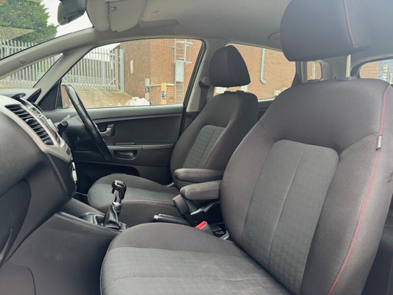KIA VENGA
