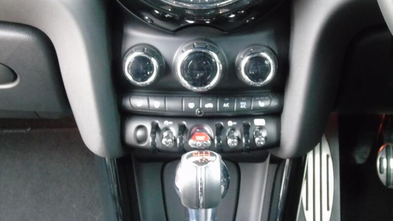 MINI HATCH