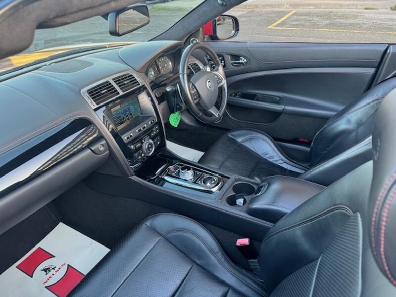 JAGUAR XKR