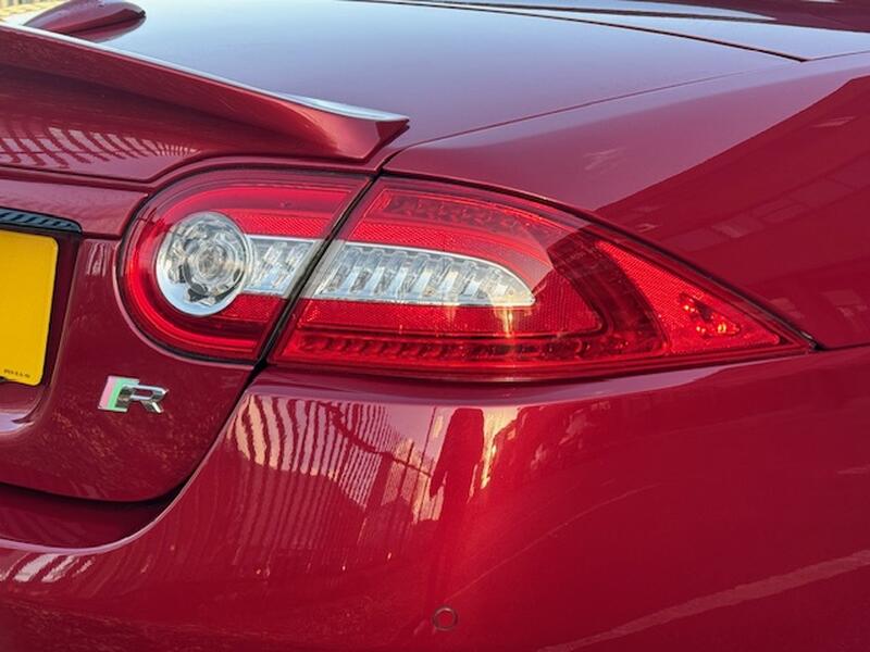 JAGUAR XKR