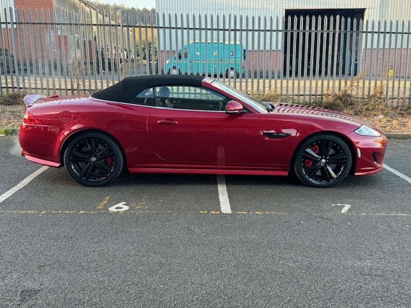 JAGUAR XKR