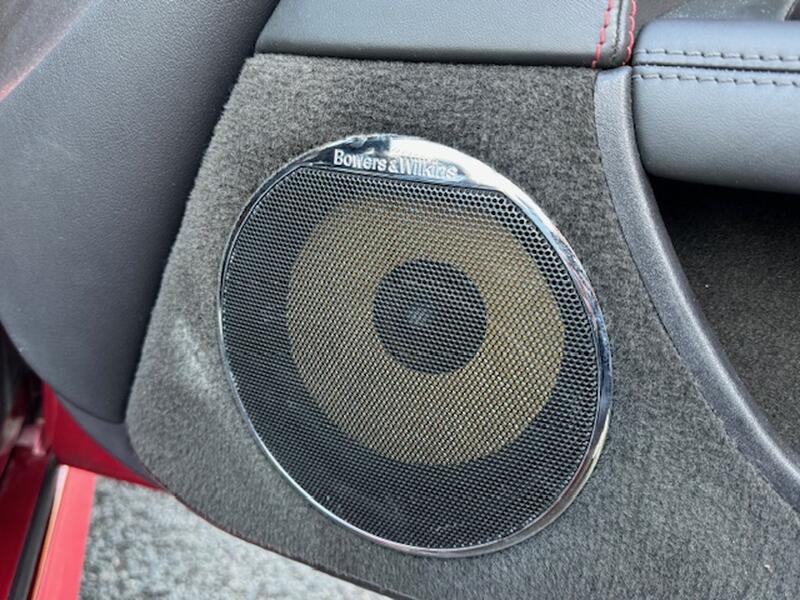 JAGUAR XKR