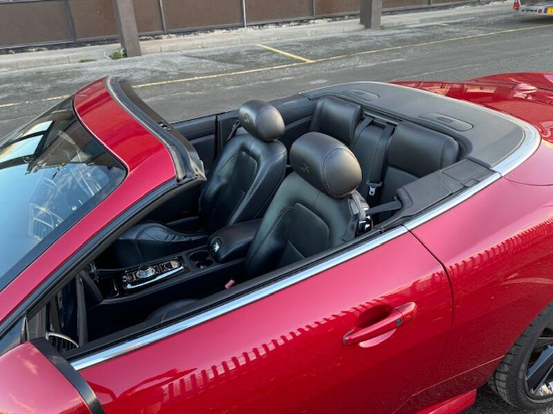 JAGUAR XKR