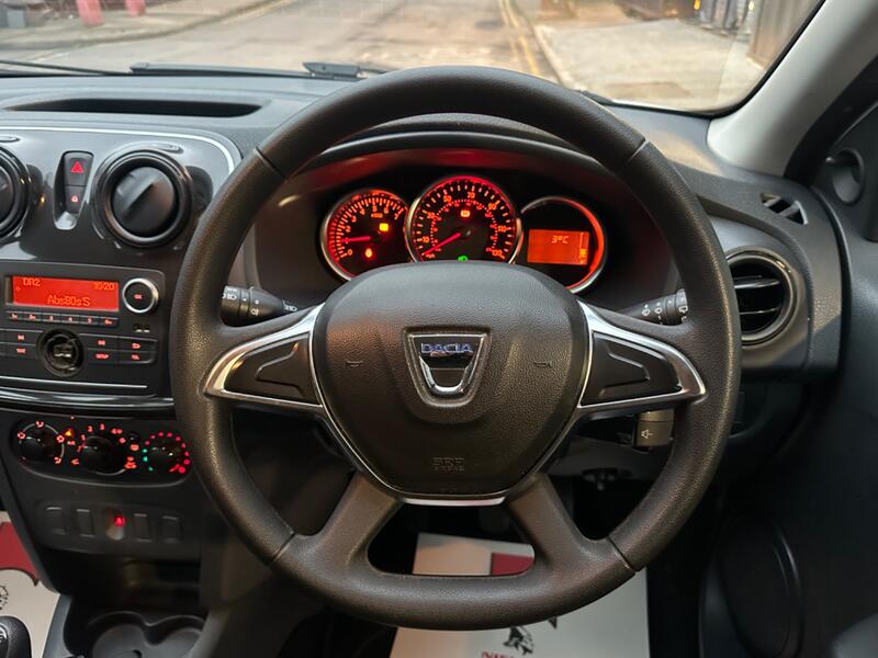 DACIA SANDERO