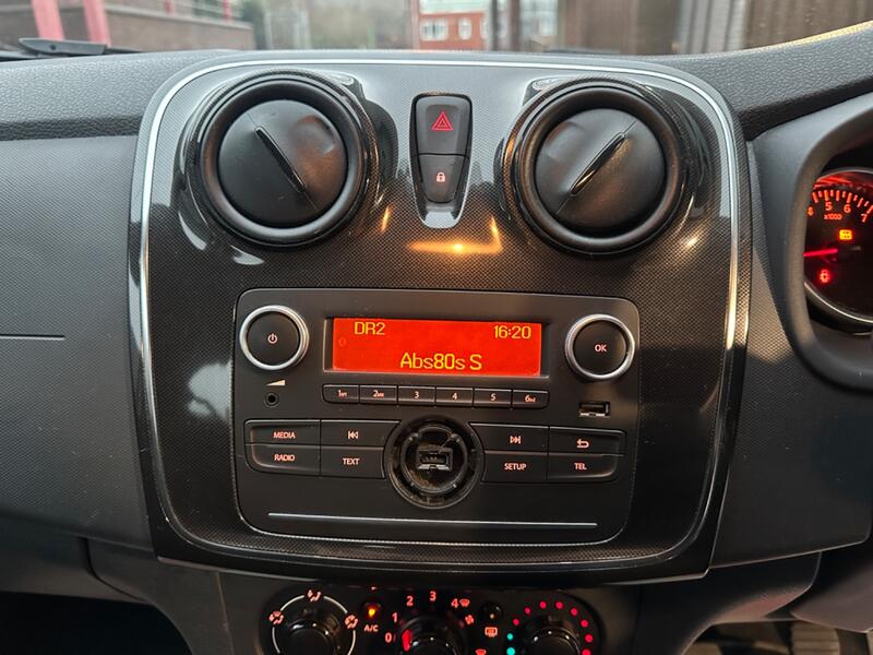 DACIA SANDERO