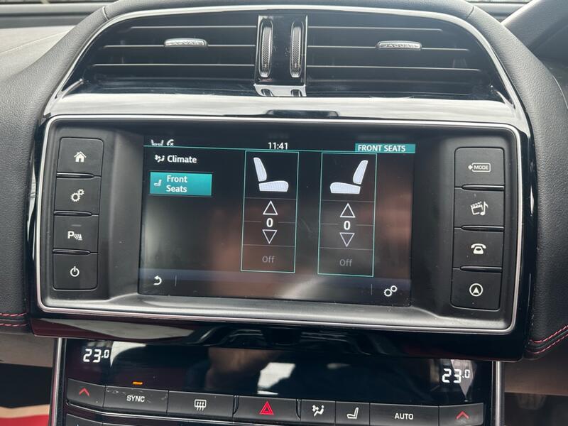 JAGUAR XE