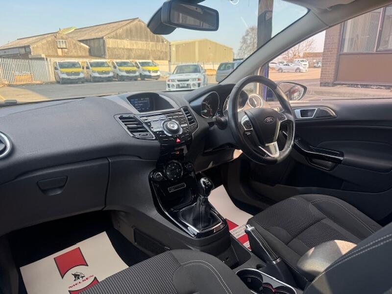 FORD FIESTA
