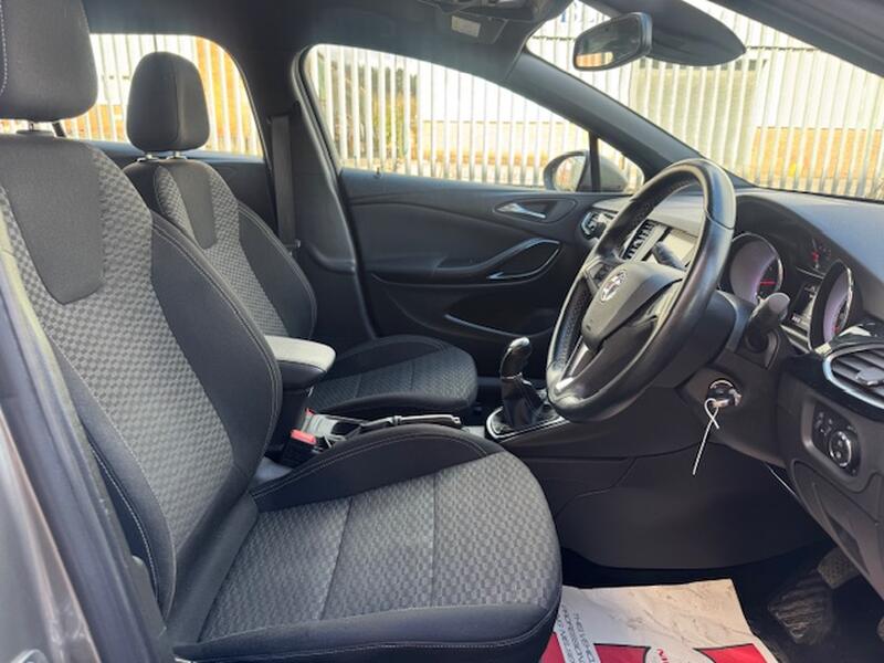 VAUXHALL ASTRA